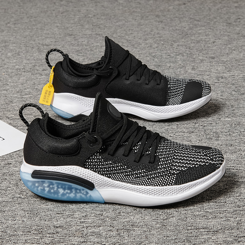 New Arrival Ultra-Light Flyknit Mesh Cushioned Running Shoes with ...